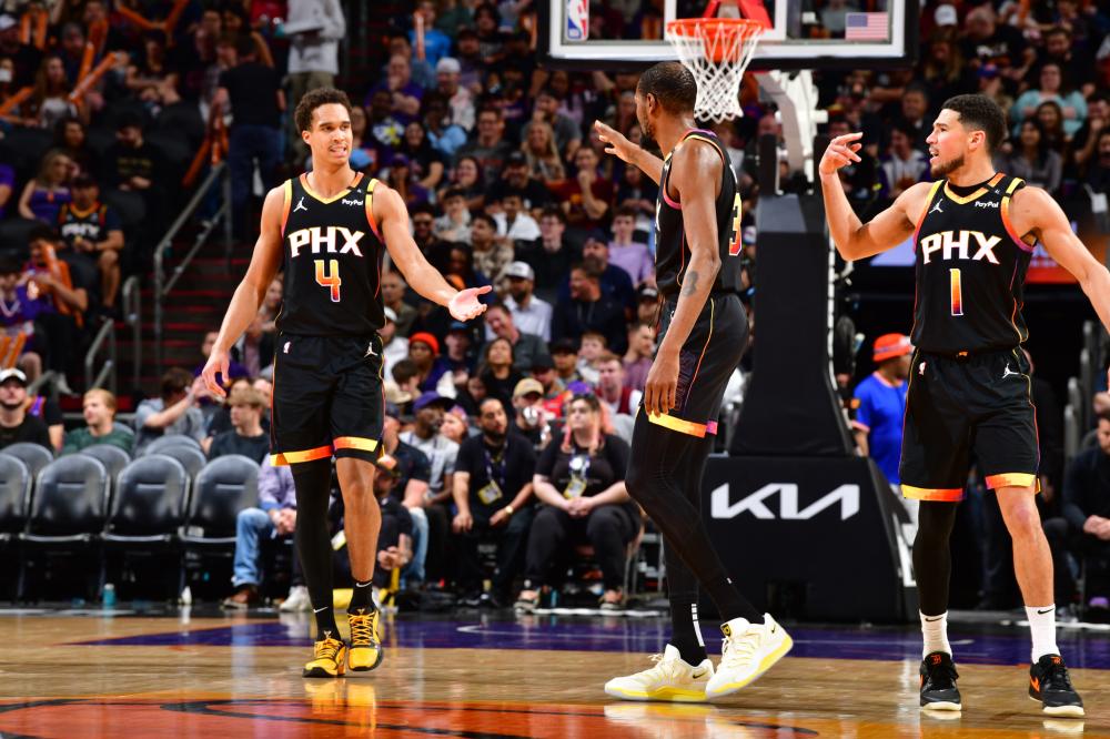 他更是一个 他更是一个