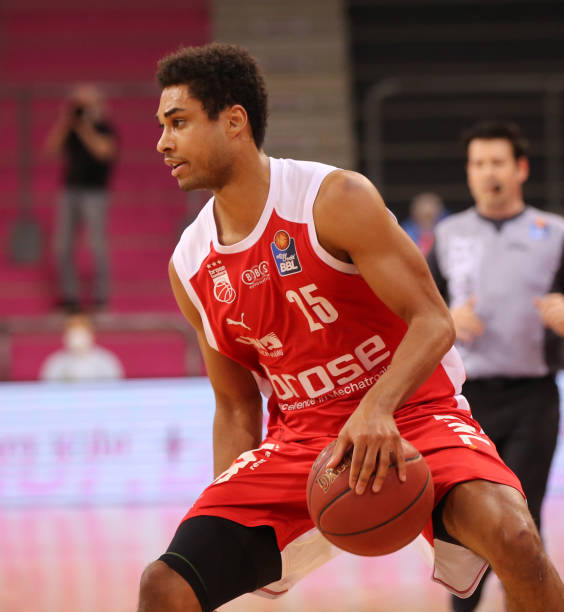 高的国际声 高的国际声