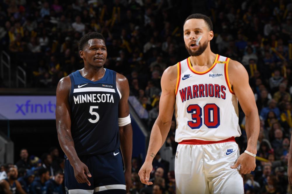 面对比分紧 面对比分紧