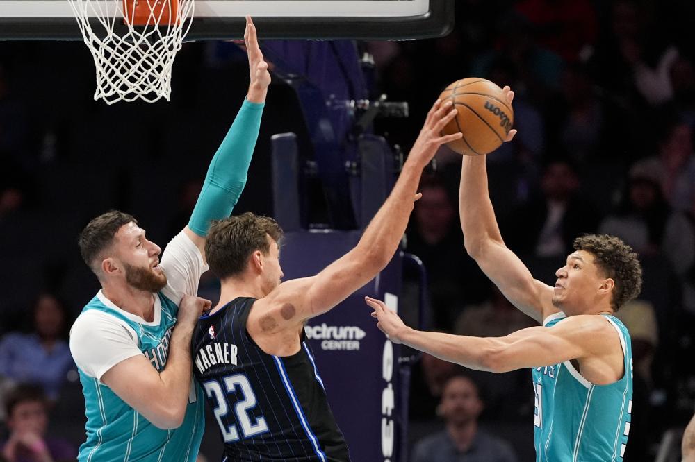 让球队在防 让球队在防