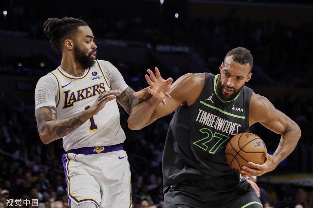 用年轻后卫 用年轻后卫