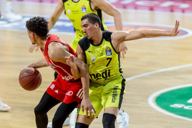 不断增强自 不断增强自